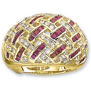 18 Carat Gold Diamond Ruby Ring (292)