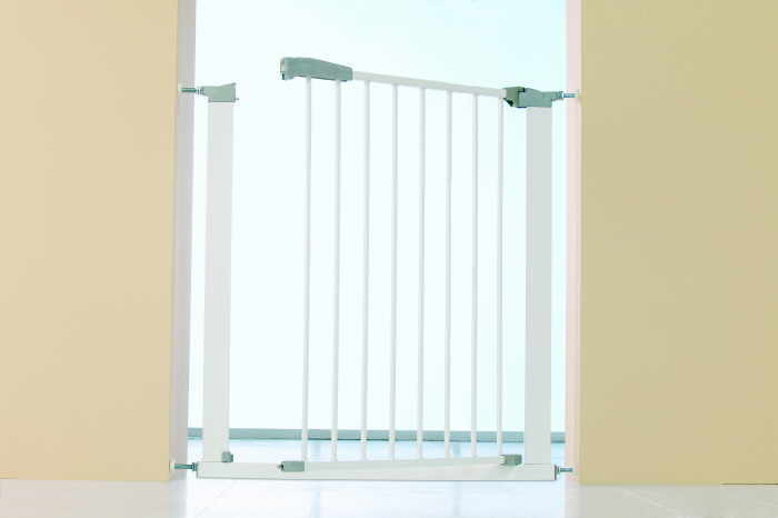 Swing Shut Baby Gate