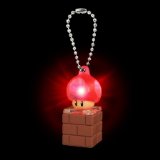 NINTENDO SUPER MARIO BROS LIGHT UP KEYCHAIN FIGURE