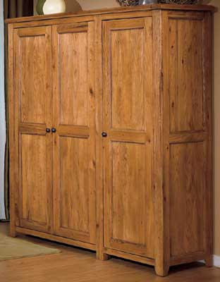 Oak Triple Wardrobe Full Hanging