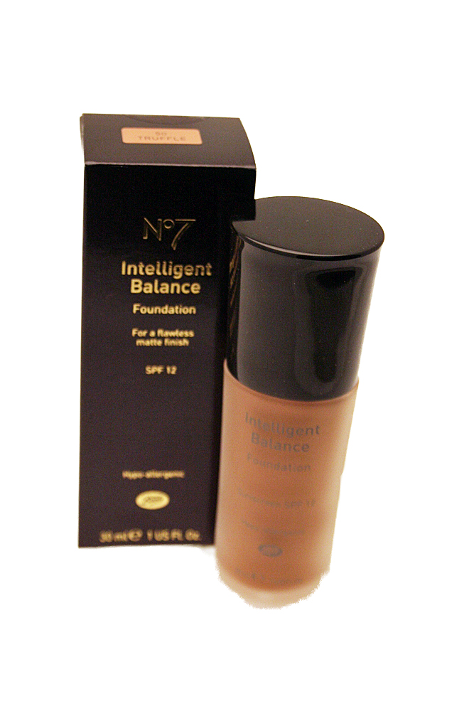 No.7 Intelligent Balance Foundation SPF12 30ml