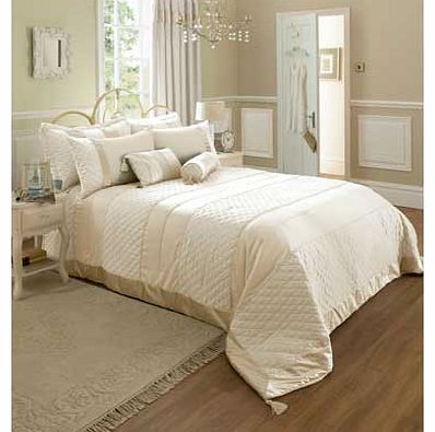 Catherine Lansfield Classique Cream Bedspread -