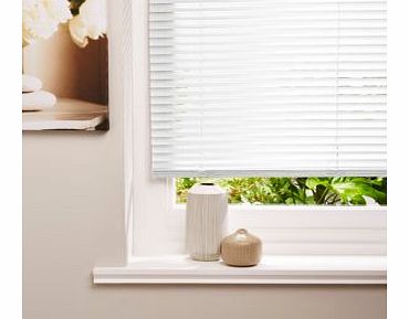 White Venetian Blind (W)1.2m (L)1.6m