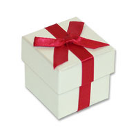 Confetti red ribbon favour boxes