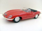 Vanguards 1/43 VA04902 Jaguar E-TYPE Roadster Anniv Red