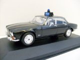 VANGUARDS 1/43 VA08613 JAGUAR XJ6 1 4.2 DandG TRAFFIC CAR