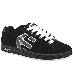 Male Etnies Cinch Suede Upper in Black