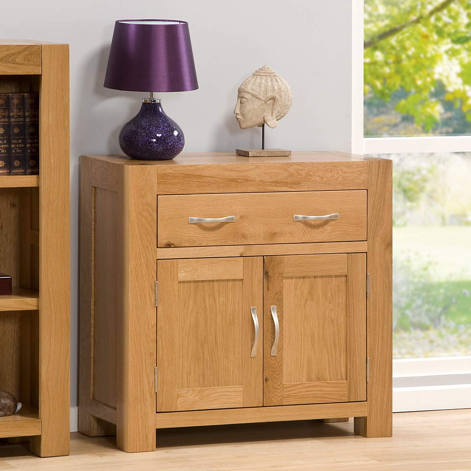 Chepstow Oak Single Drawer Sideboard