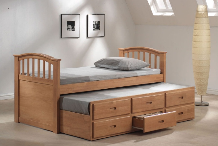 Guest bed