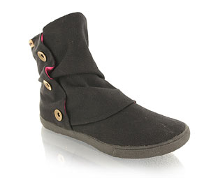 Guppy Love Button Trim Ankle Boot - Junior