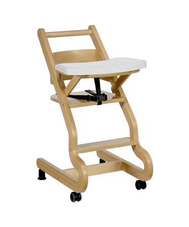 WOODEN HIGHCHAIR