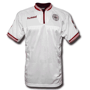 00-01 Denmark Away shirt