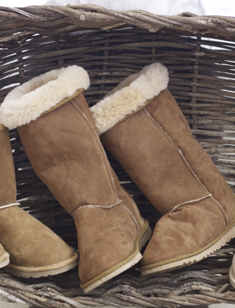 Long sheepskin boots