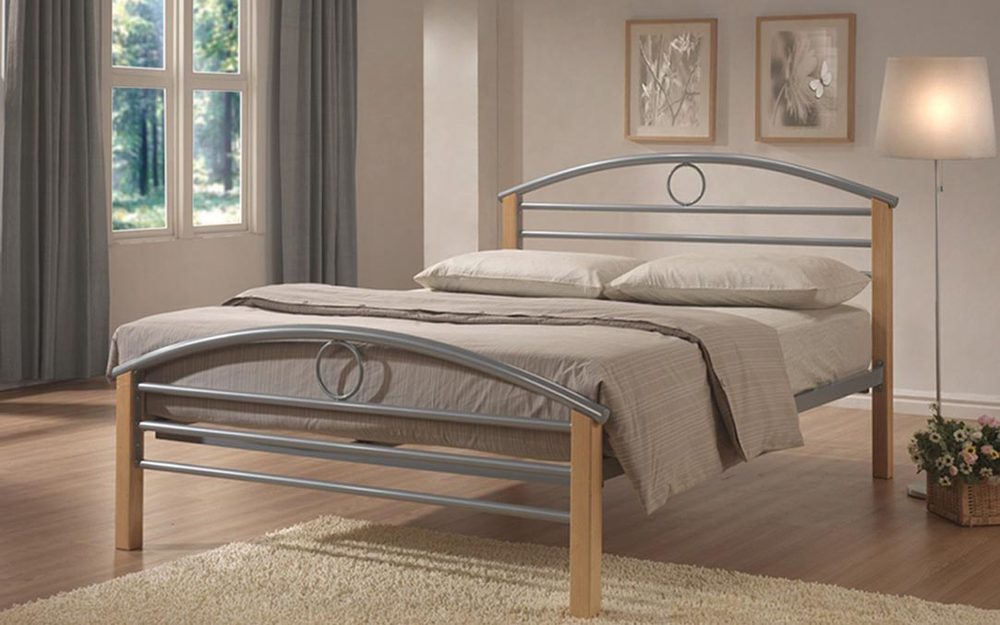 Pegasus Metal and Wooden Bedstead,