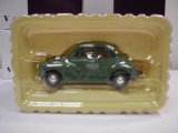 Vanguards VA05801 Almond Green Morris Minor Saloon