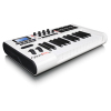 Axiom Pro 25 USB MIDI controller with