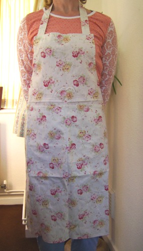 APRON Full Kitchen Apron With Rose design