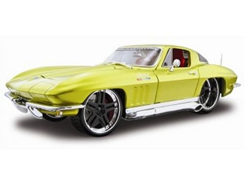 Diecast Model Chevrolet Corvette (Kit) in Metallic Yellow (1:18 scale)