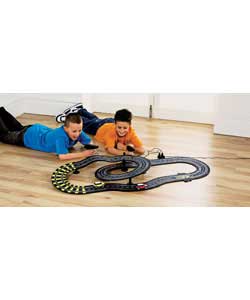 Mega Motors Twister Chase