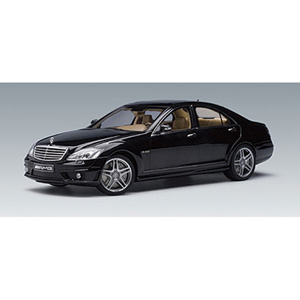 S63 AMG 2007 - Black 1:18