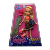 Bratz Style It! Fashion Collection: Cloe