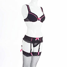 Black spot frill suspender