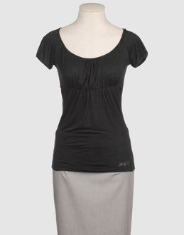 TOPWEAR Short sleeve t-shirts WOMEN on YOOX.COM