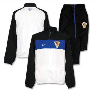 Nike 2010-11 Croatia Nike Woven Tracksuit (White)