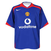 Manchester United Kids Away Shirt - 2005/07 with Heinze 4 printing.