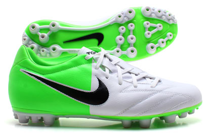 Total 90 Shoot IV AG Euro 2012 Football Boots