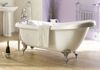 Slipper Roll Top Bath with Chrome Feet