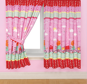 Pig Polka Dot 66` x 54` Curtains