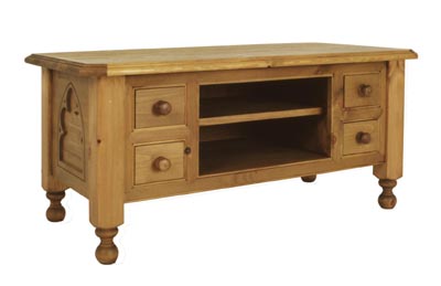 pine COFFEE TABLE GOTHIC