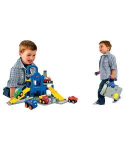 Wheel Pals Chuck On the Go Playset