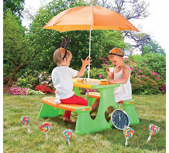 Plum Paradiso Plastic Picnic Table With Umbrella