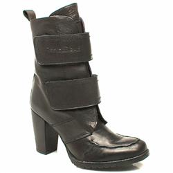 Female Kron Leather Upper Casual in Black