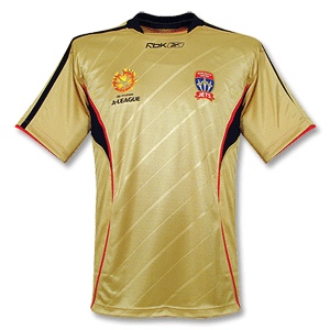 05-06 Newcastle Jets Home shirt