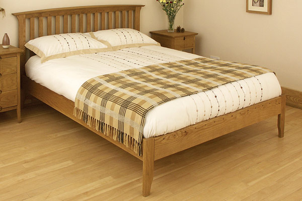 New England Bed Frame Kingsize 150cm