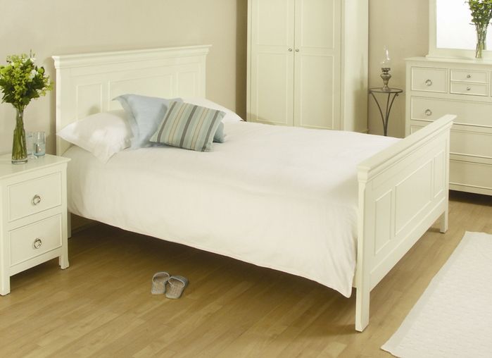 Stockbridge High Footend Cream 4ft 6 Double