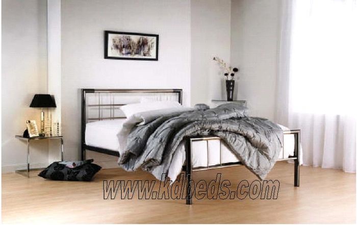 Taurus 4ft 6 Double Metal Bedstead