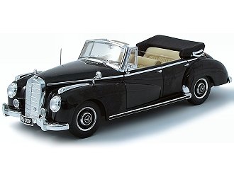 Mercedes-Benz 300C Cabriolet (1955) (1:18 scale in Black)