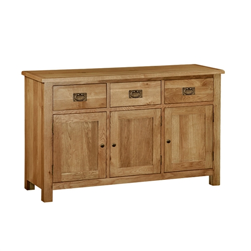 Salisbury Petite Oak 3 Door Sideboard 596.095