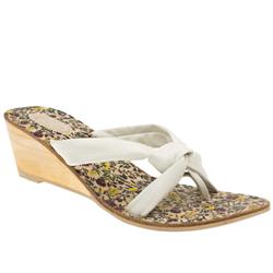 Schuh Female Blanca Wedge Toepost Leather Upper Flat Sandals in White