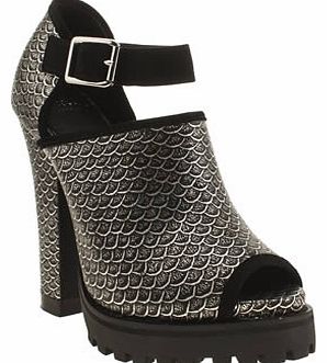 womens shellys silver & black acywen high