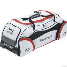 Pro Holdall Cricket Bag (white)