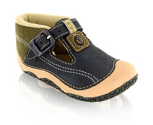 Start-Rite Pre-walker Shoe With Buckle Detail - F Fit