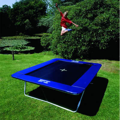 King Trampoline. (King Trampoline)