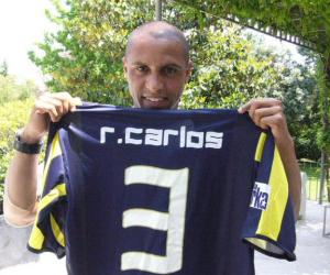 Adidas 06-07 Fenerbahce home (R.Carlos 3)