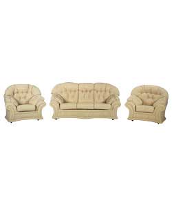 This traditional three piece suite contains a large sofa and two chairs. The Banbury has elegantly c