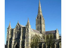 Explore some of Englands finest historical sites on this tour that takes you to the mysterious Stonehenge, the medieval Salisbury Cathedral where you can see the Magna Carta and the elegant Georgian city of Bath, famous for its ancient Roman baths.